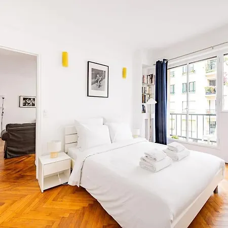 Appart 1 Chambre#tour Eiffel#champ De Mars#paris 7 Parijs